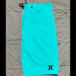 Men’s Hurley Swim/ Board Trunks Size 33